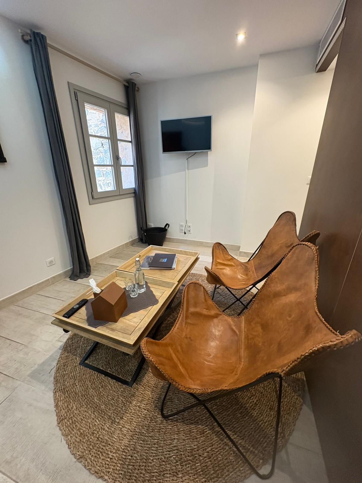 WhatsApp Image 2025-10-07 at 13.53.27 (1)